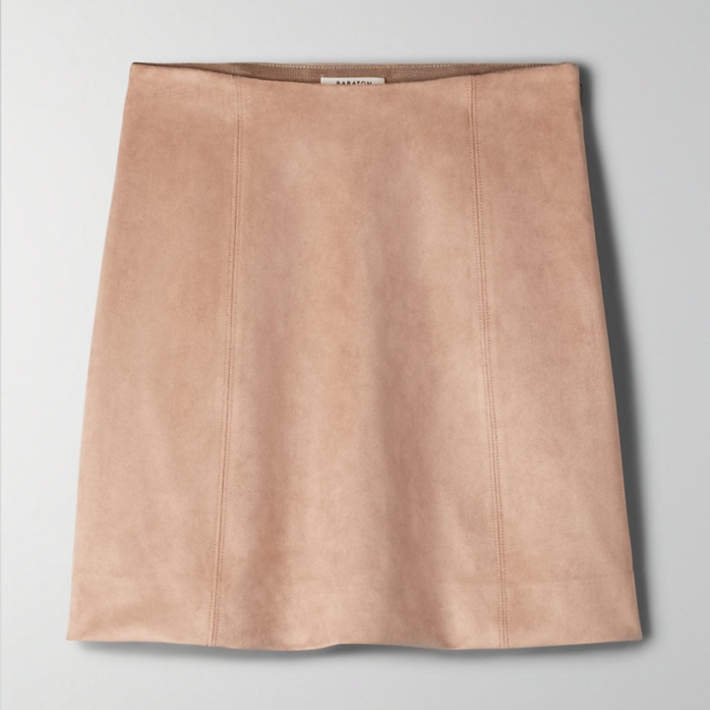Suede modern mini skirt in silver birch
